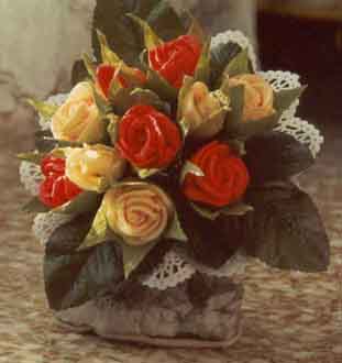 Bouquet di rose gialle e arancioni